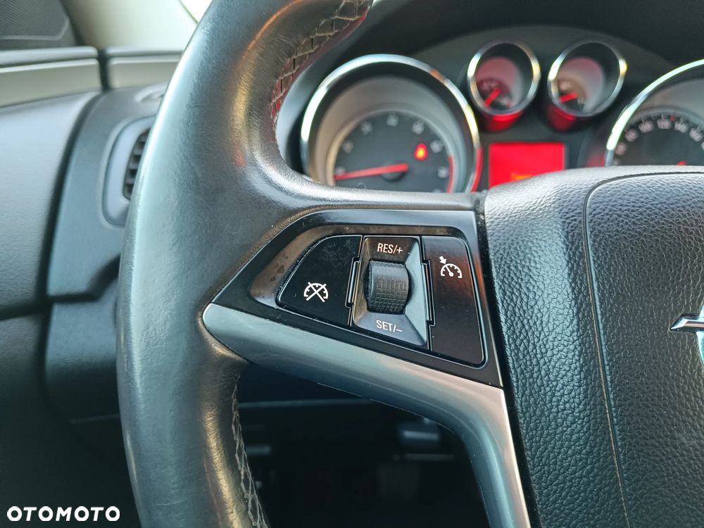 Opel Insignia 1.6 Turbo Design Edition - 24