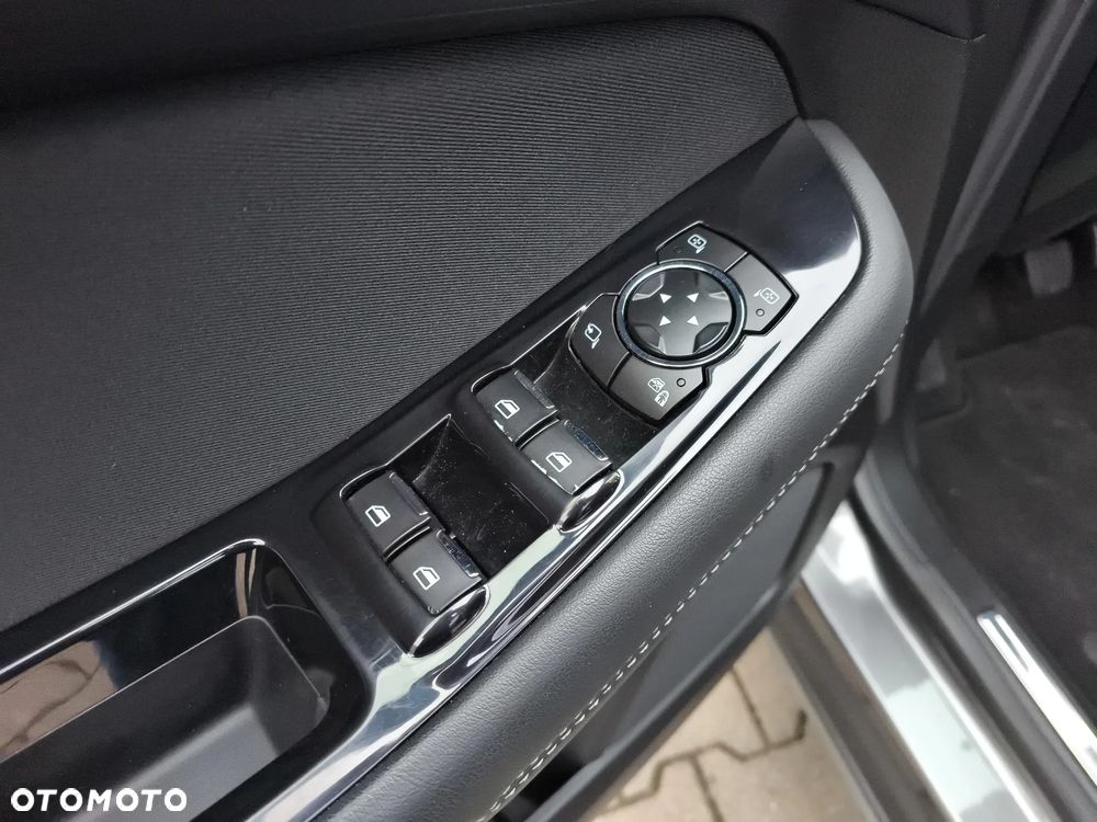 Ford S-Max 1.5 EcoBoost Titanium - 23