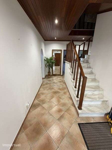 Casa com piscina palmela - Grande imagem: 4/10