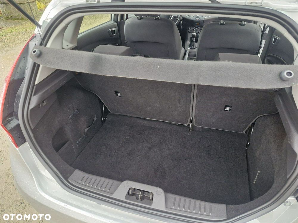 Ford Fiesta 1.25 Trend - 13