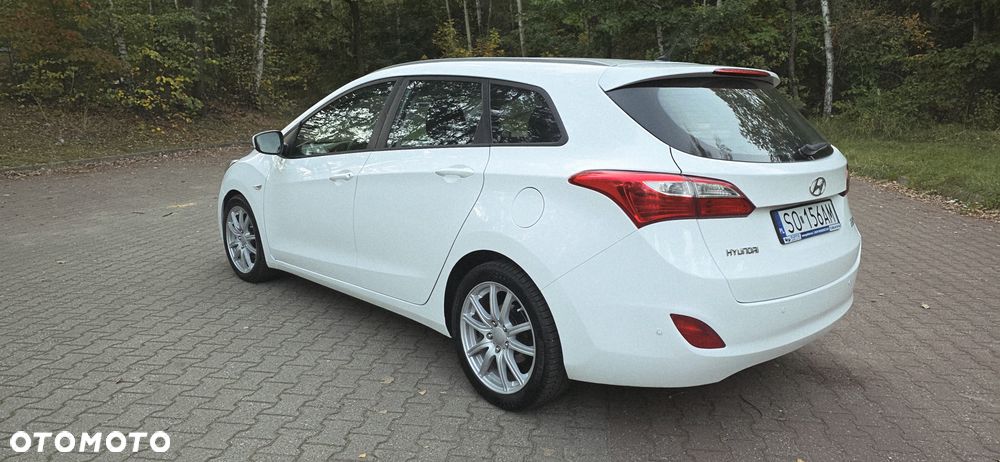 Hyundai i30 1.6 GDI Classic + - 30