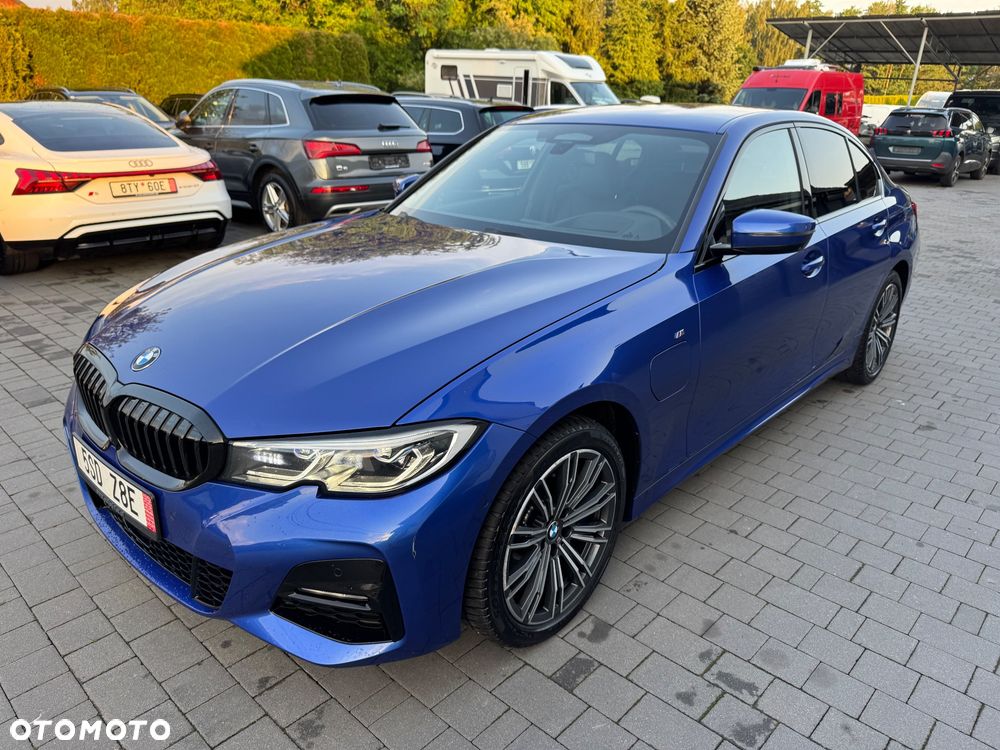 BMW Seria 3 330e M Sport - 2