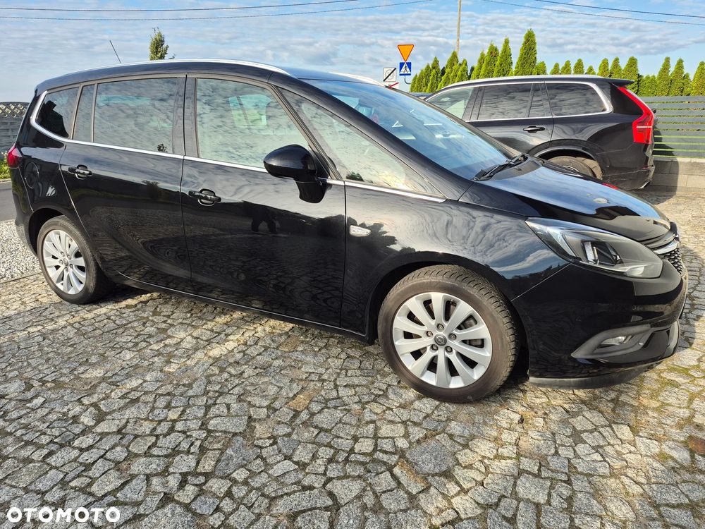 Opel Zafira 1.6 T Plus S&S - 10