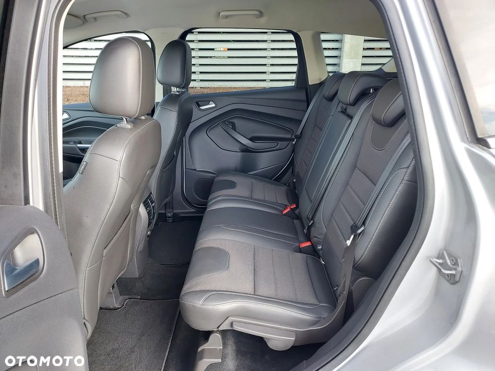 Ford Kuga 2.0 TDCi 4WD Titanium - 24