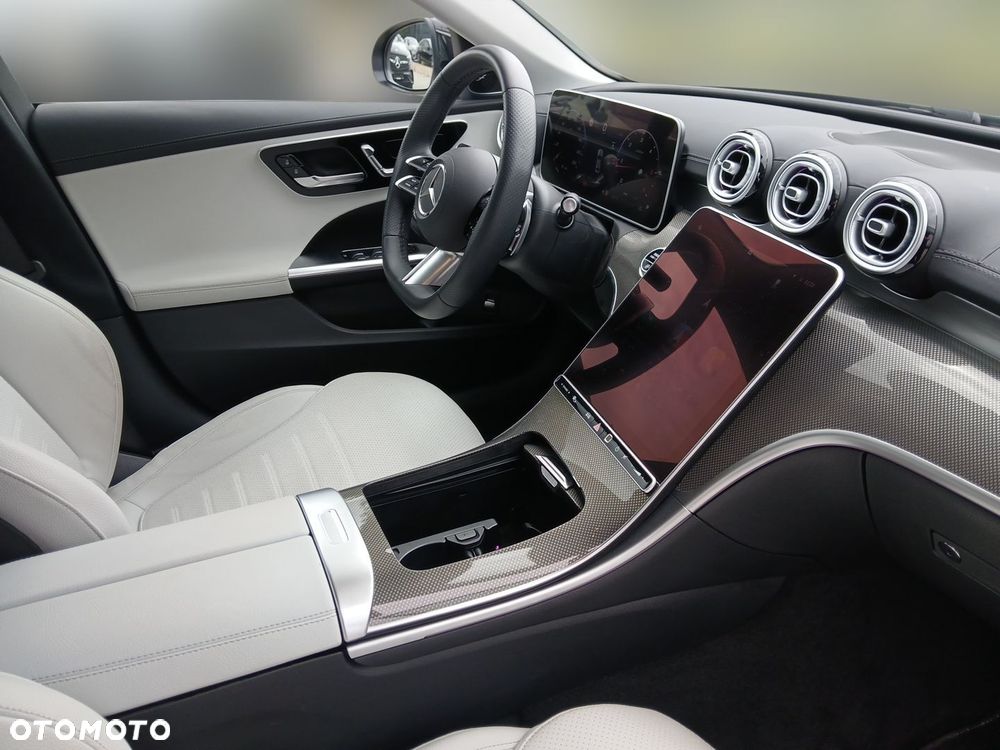 Mercedes-Benz Klasa C 300 d mHEV 4-Matic AMG - 13