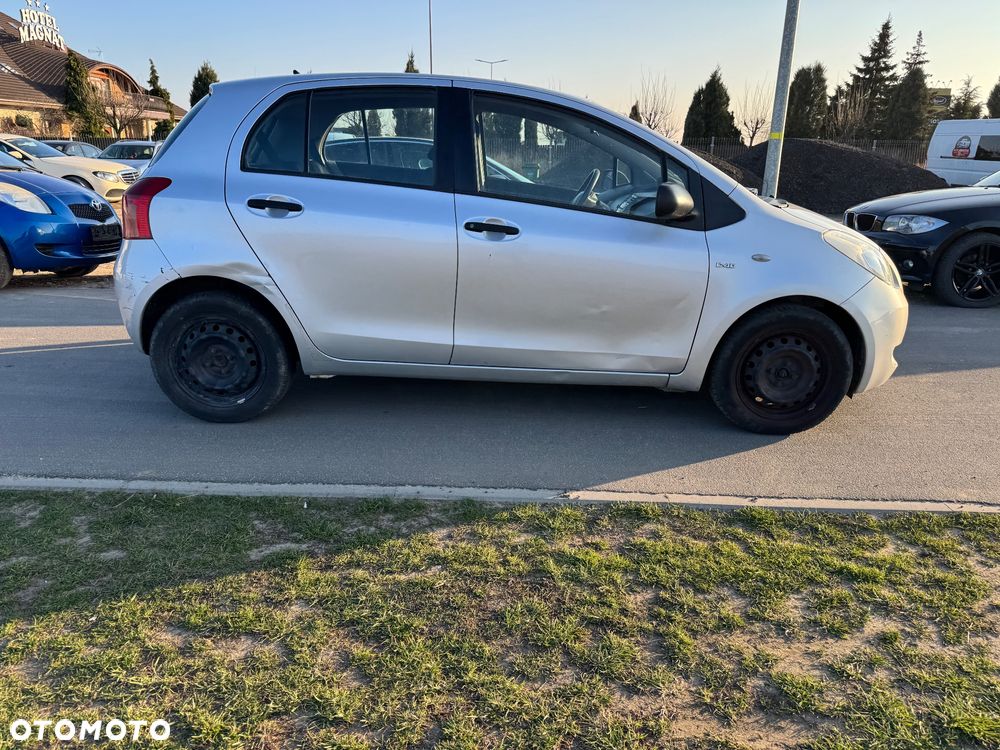Toyota Yaris 1.3 VVT-i Luna - 7