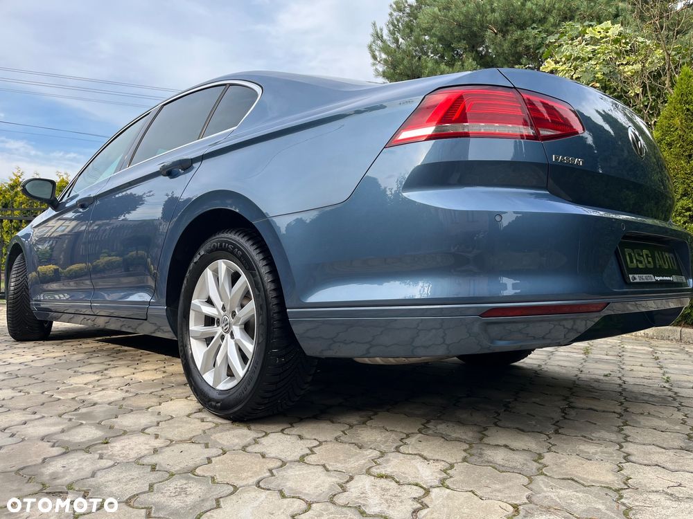 Volkswagen Passat - 15