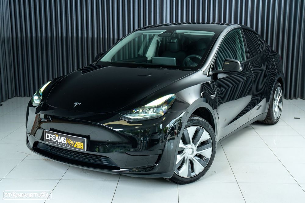 Tesla Model Y Standard - 2