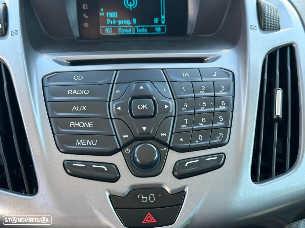 Ford TransitConnect16TDCi3Lugares - 14