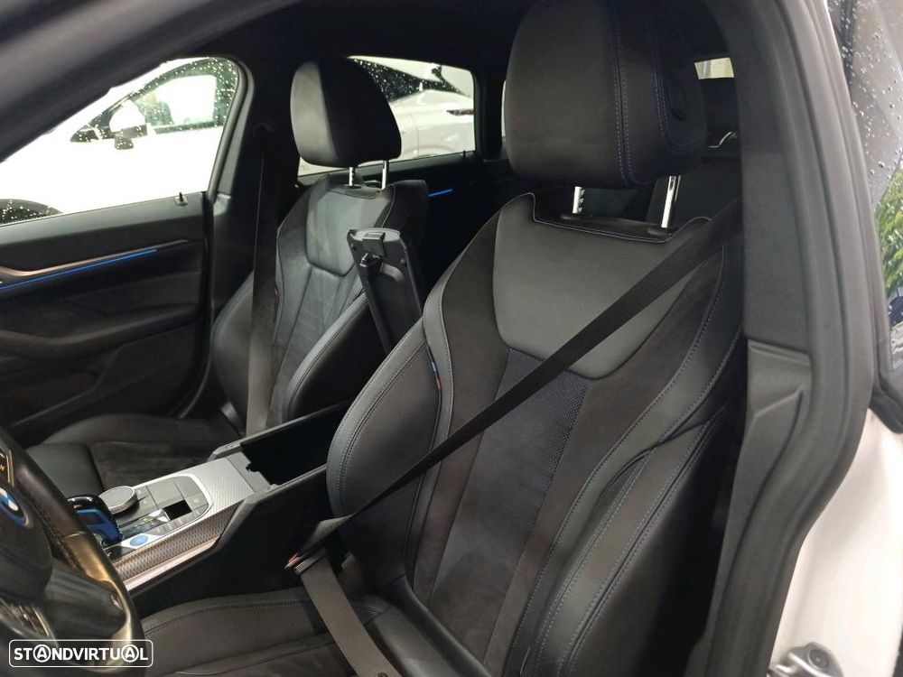 BMW i4 eDrive40 Pack Desportivo M - 6