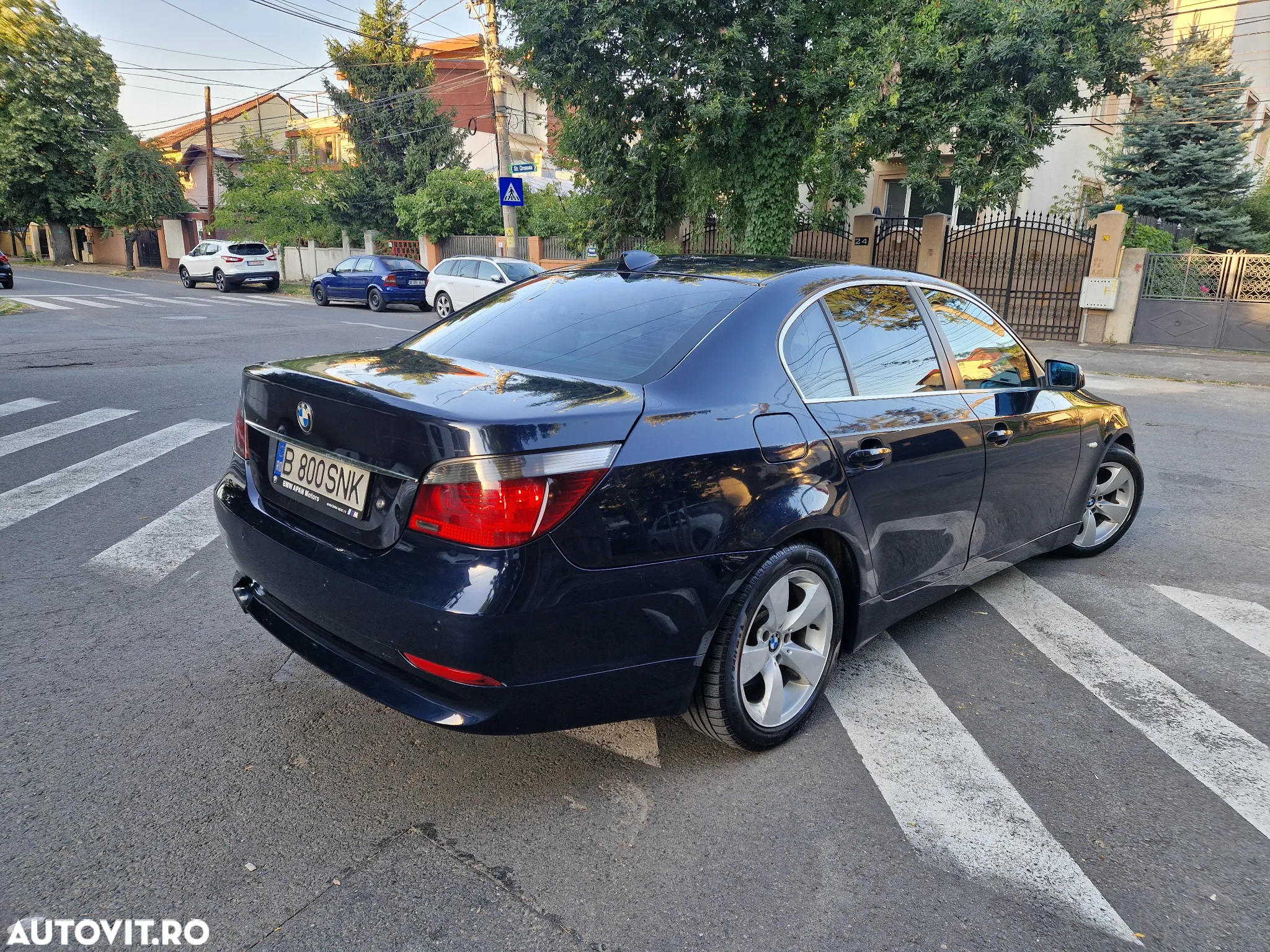 BMW Seria 5 520d Aut. - 4