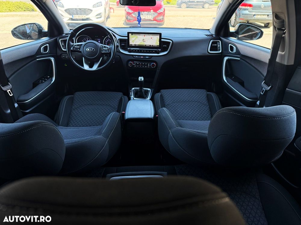 KIA Ceed 2020 — imagine 8