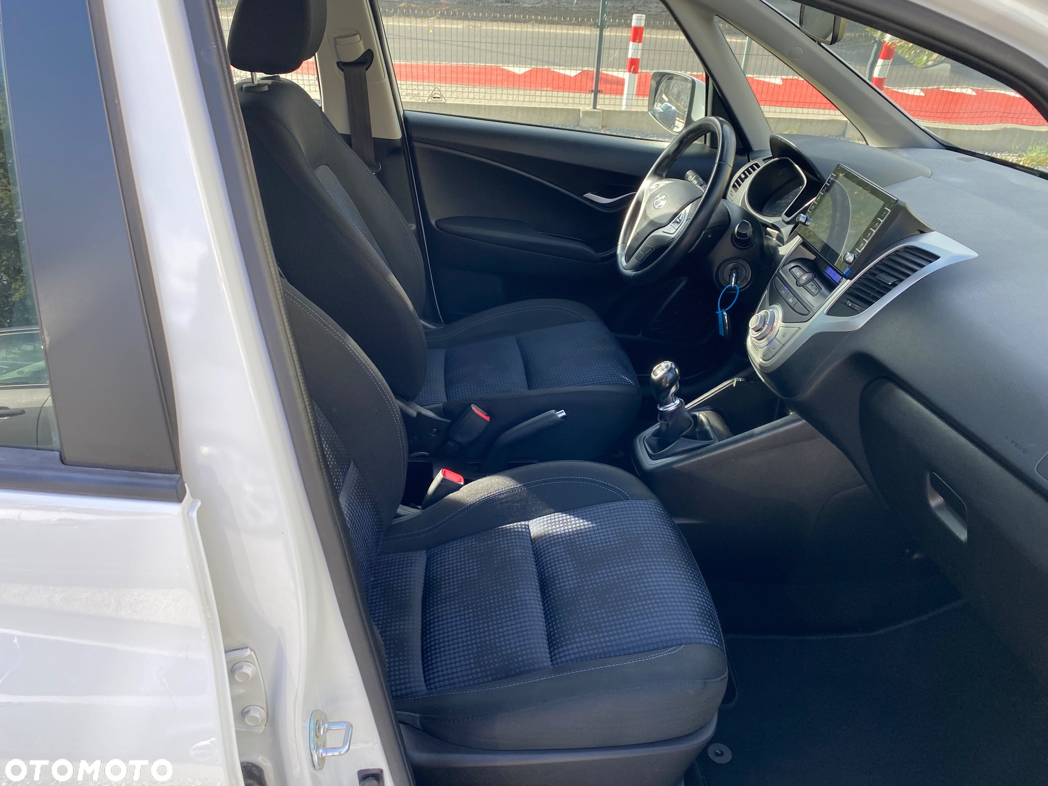 Hyundai ix20 1.4 blue Comfort - 20