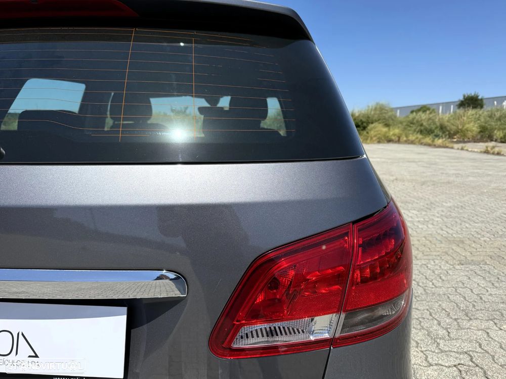 Mercedes-Benz B 200 d Style Aut. - 18