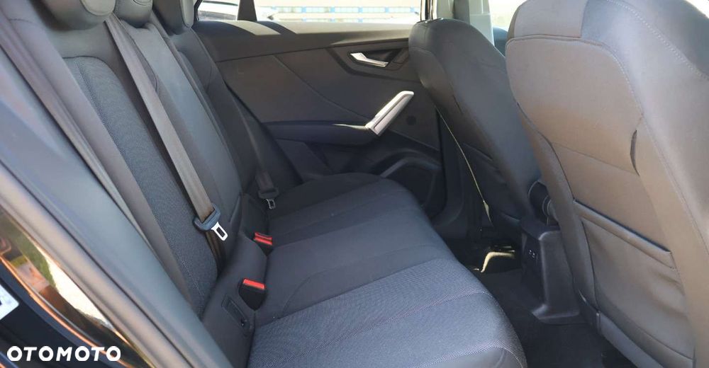 Audi Q2 - 18