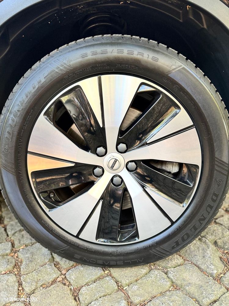 Volvo XC 40 - 35
