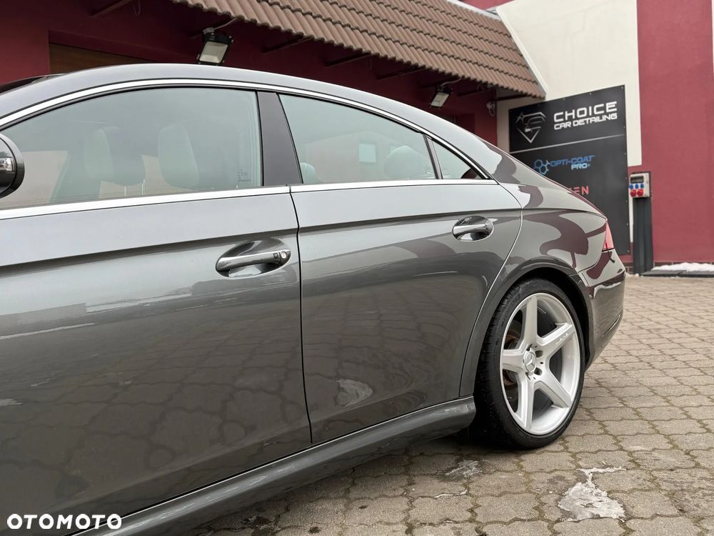 Mercedes-Benz CLS - 6