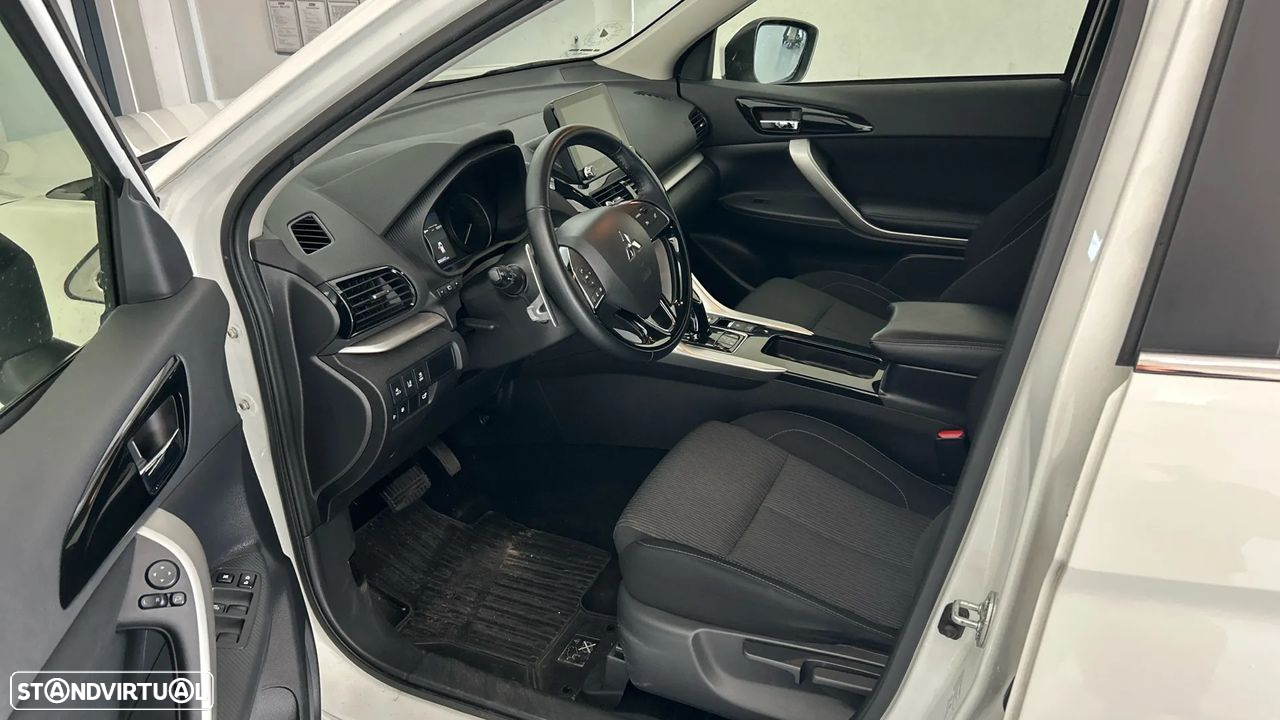 Mitsubishi Eclipse Cross 2.4 PHEV eMotion - 4