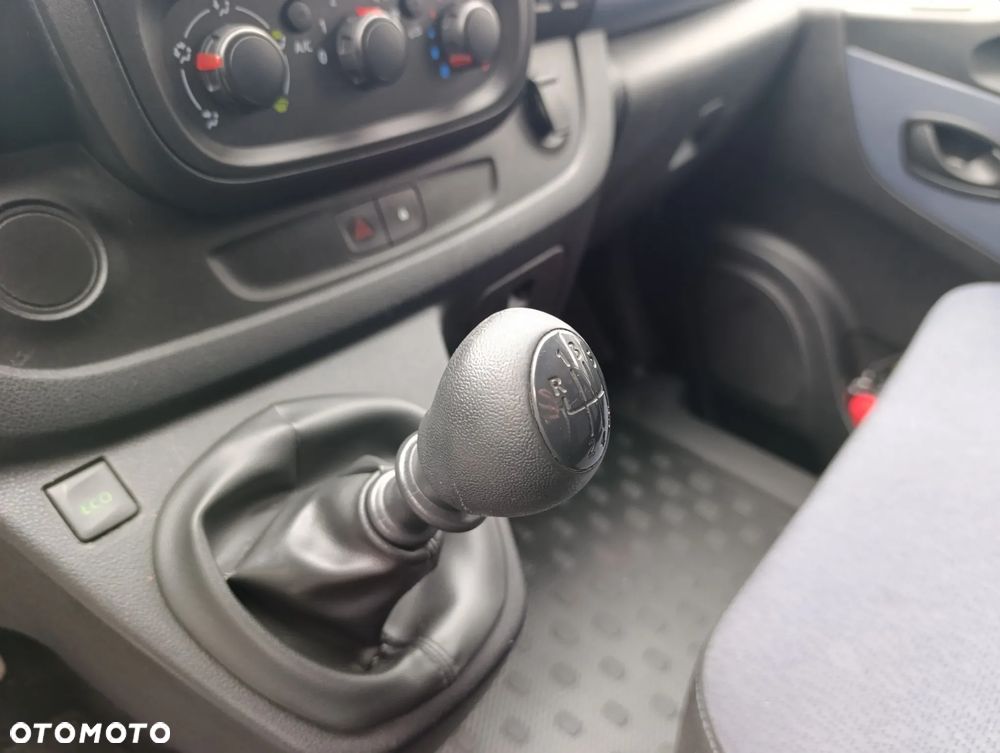 Opel Vivaro B - 17