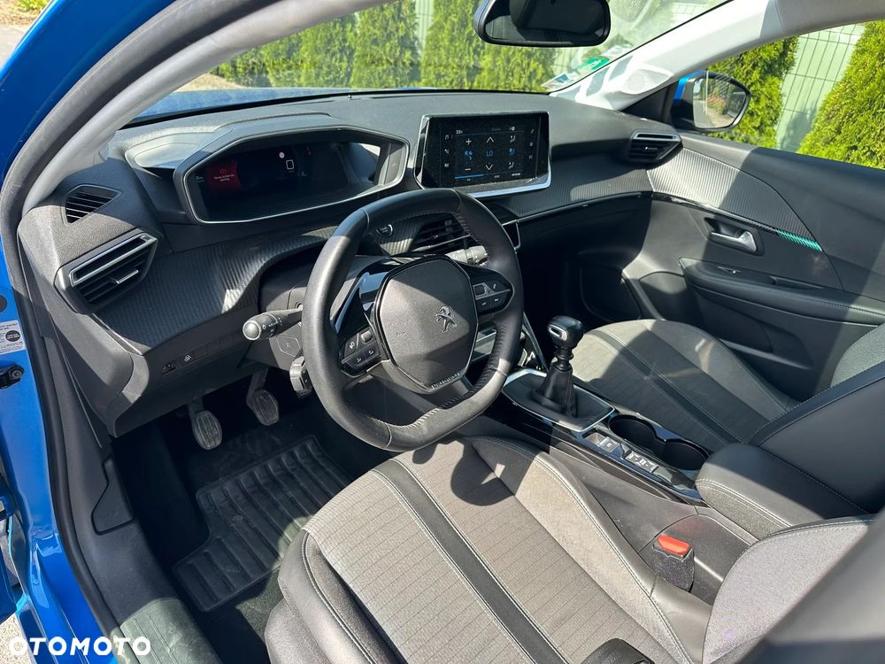 Peugeot 208 TURBO 100 Business - 12