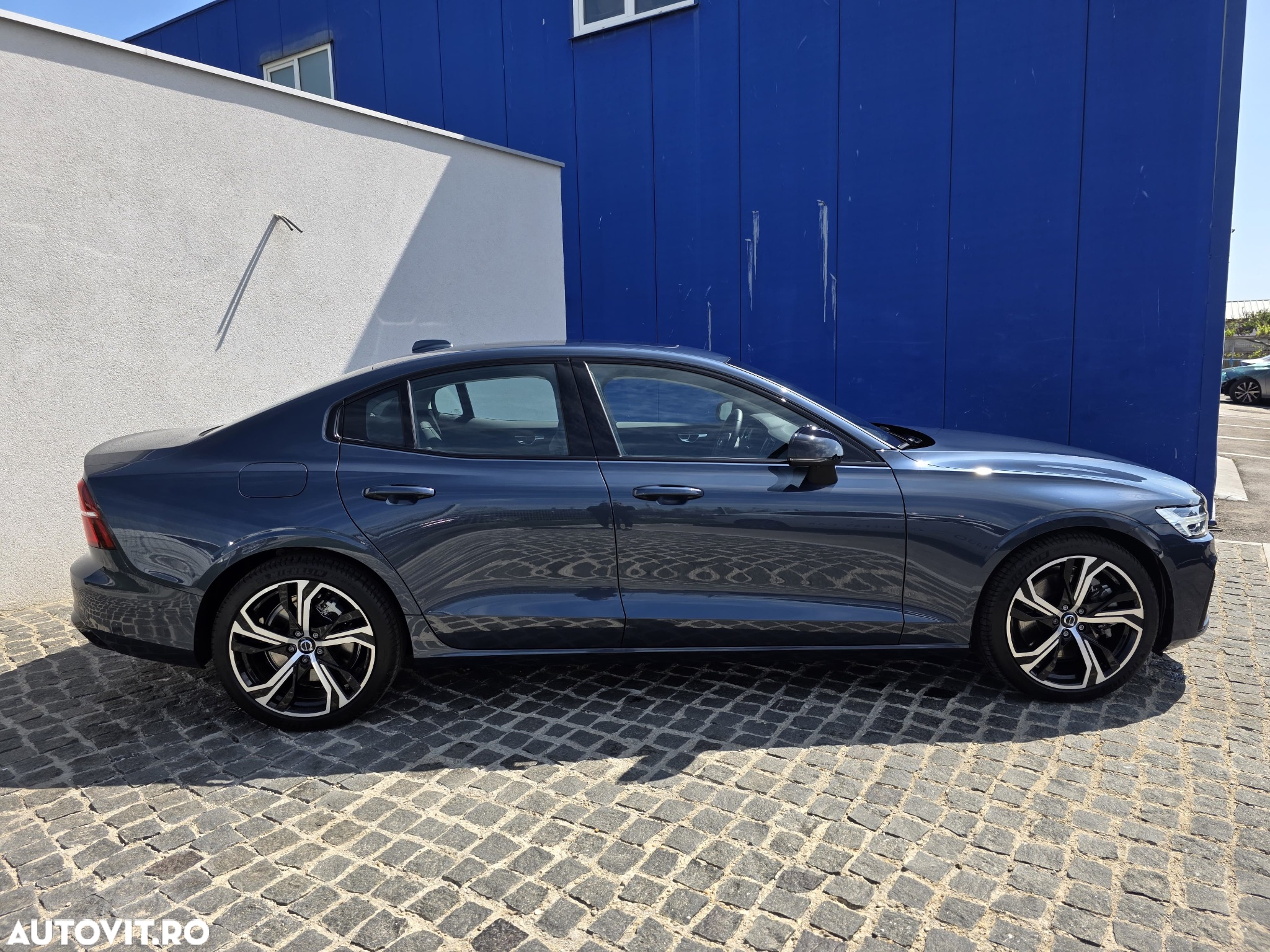 Volvo S60 B5 B AWD Ultimate Dark - 12