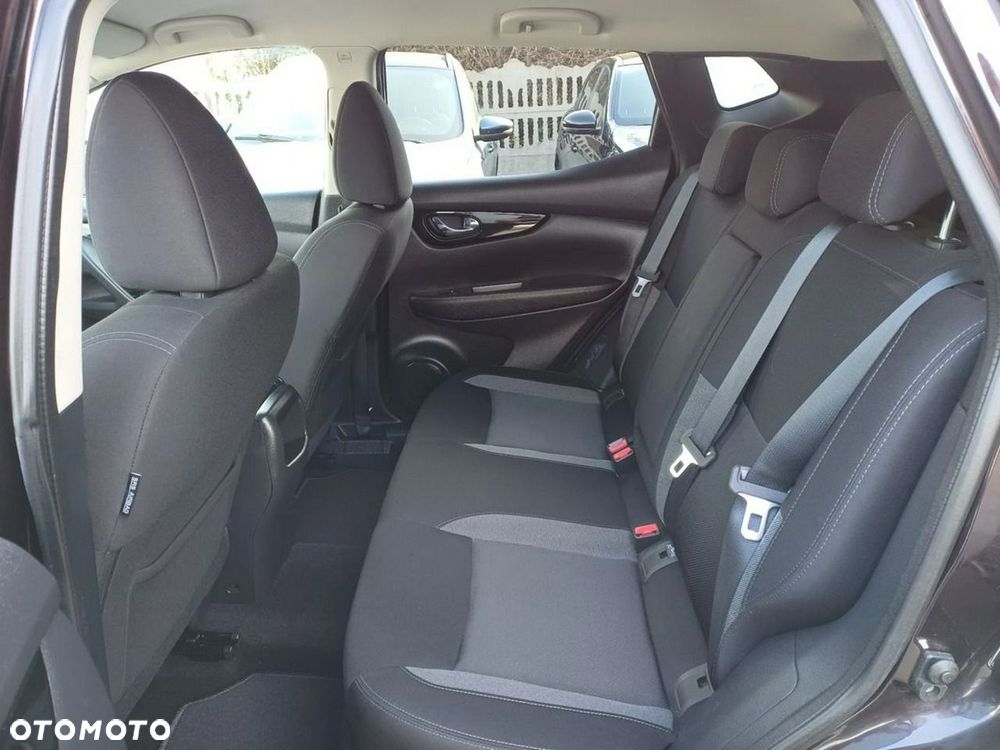 Nissan Qashqai 1.3 DIG-T N-Connecta - 17