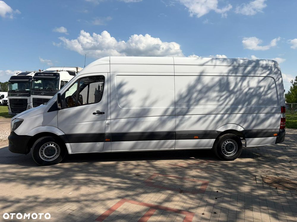 Mercedes-Benz Sprinter - 5
