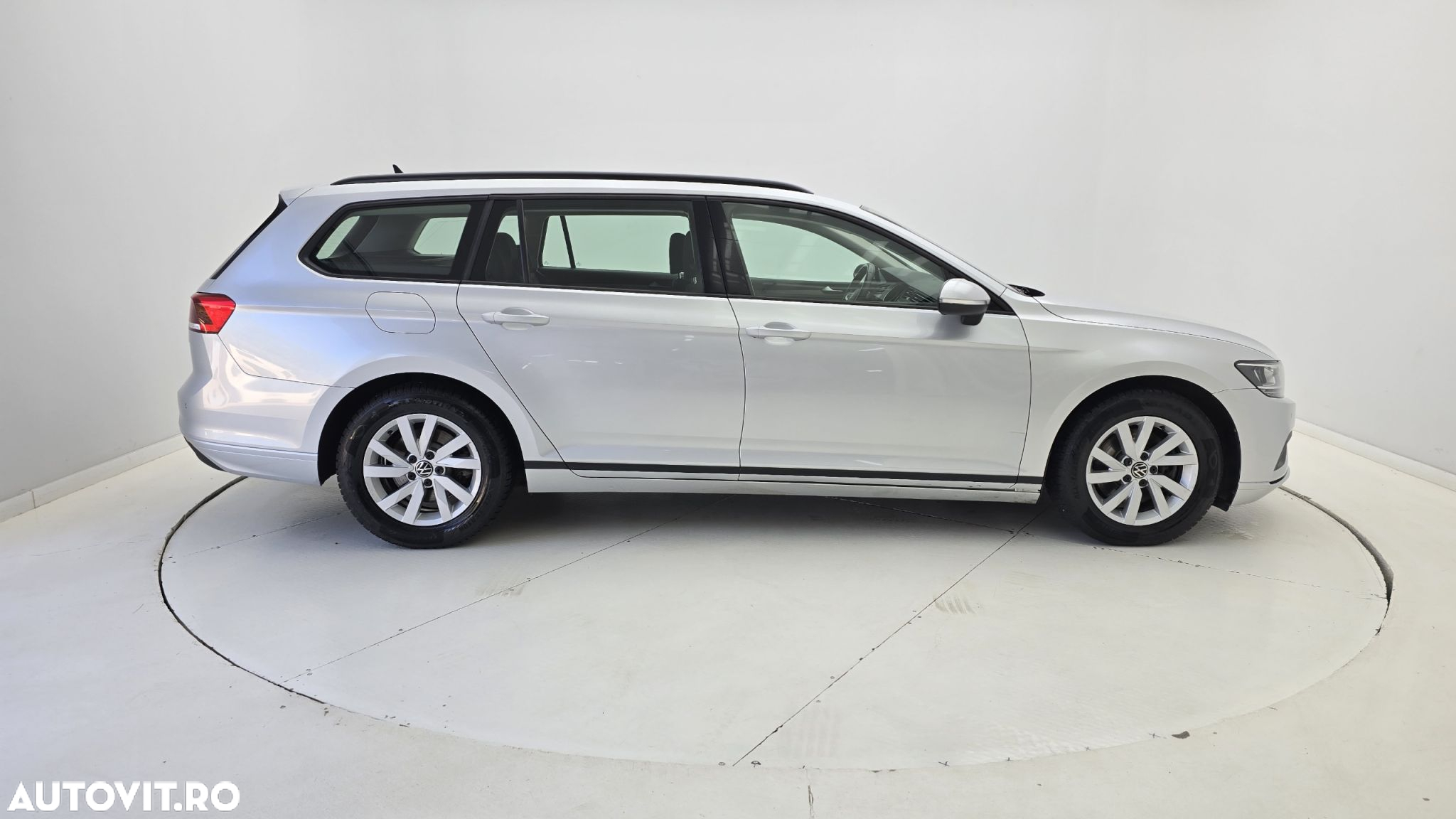 Volkswagen Passat Variant 2.0 TDI DSG Advance - 5