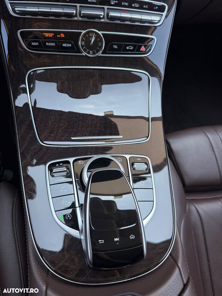 Mercedes-Benz CLS 300 d Aut - 27