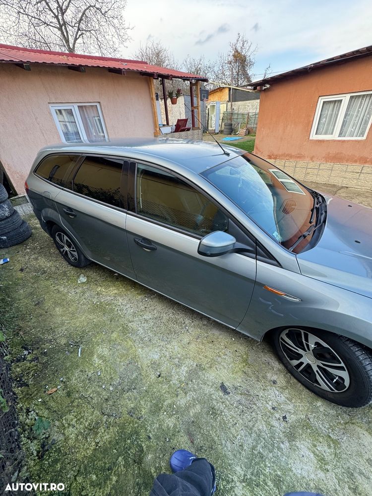 Ford Mondeo 2.0 TDCi Ghia - 4