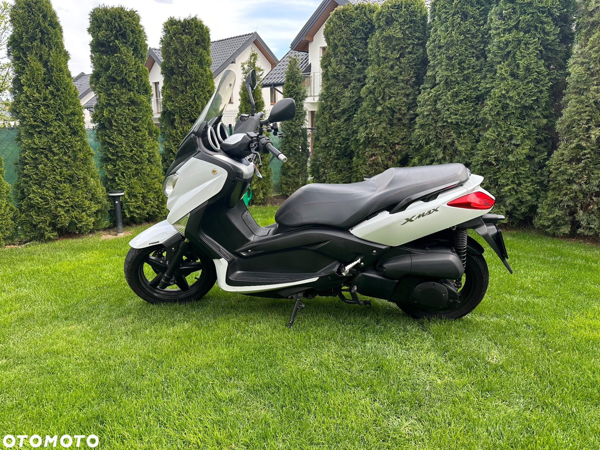 Yamaha X-max - 8