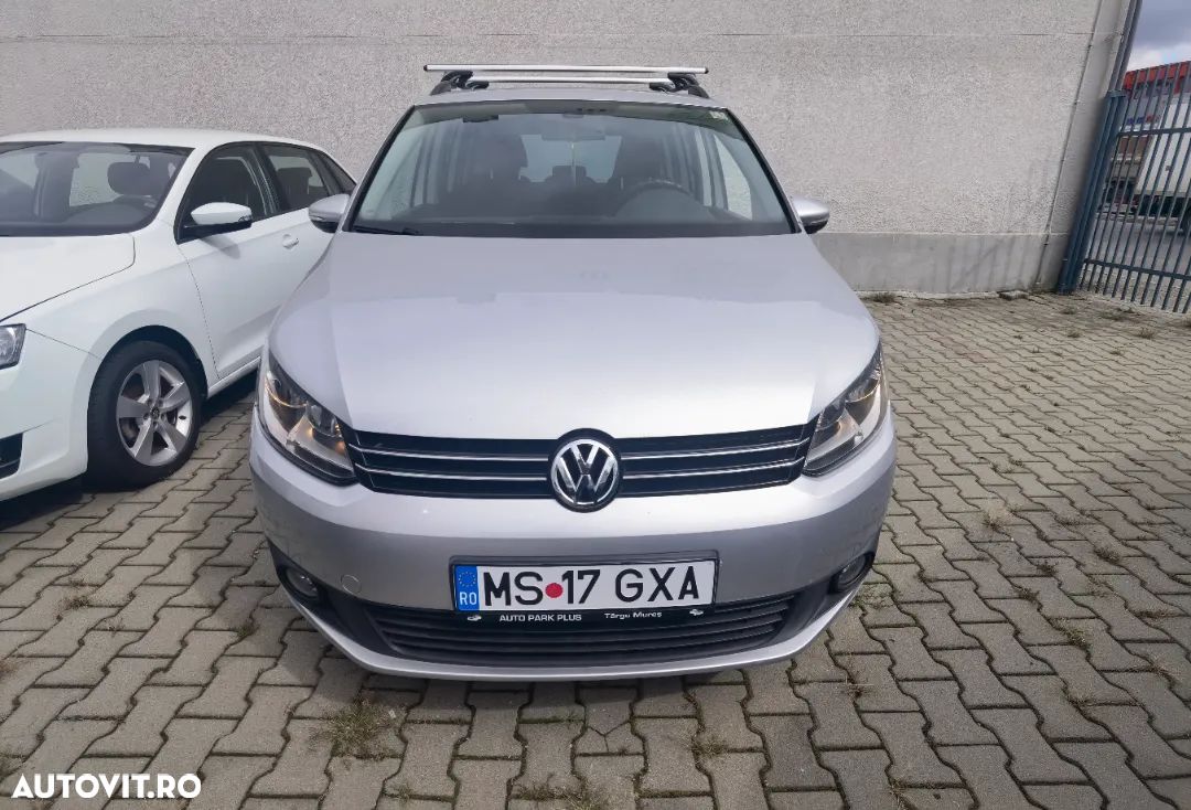Volkswagen Touran - 1
