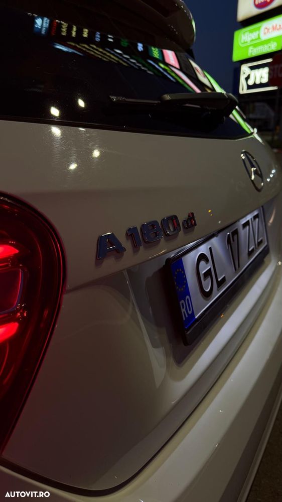 Mercedes-Benz A - 17