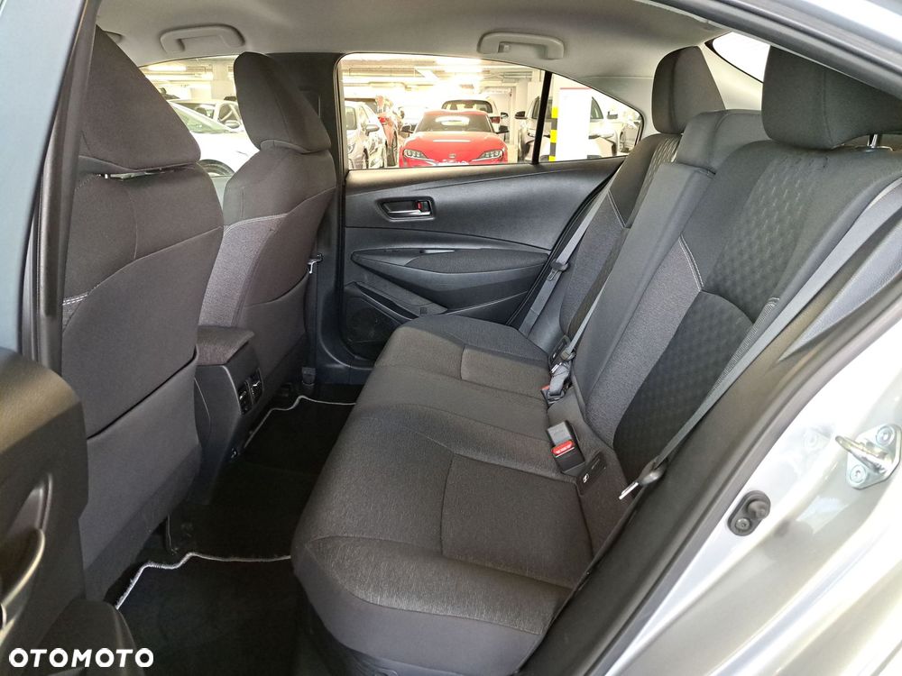 Toyota Corolla 1.8 Hybrid Comfort - 13