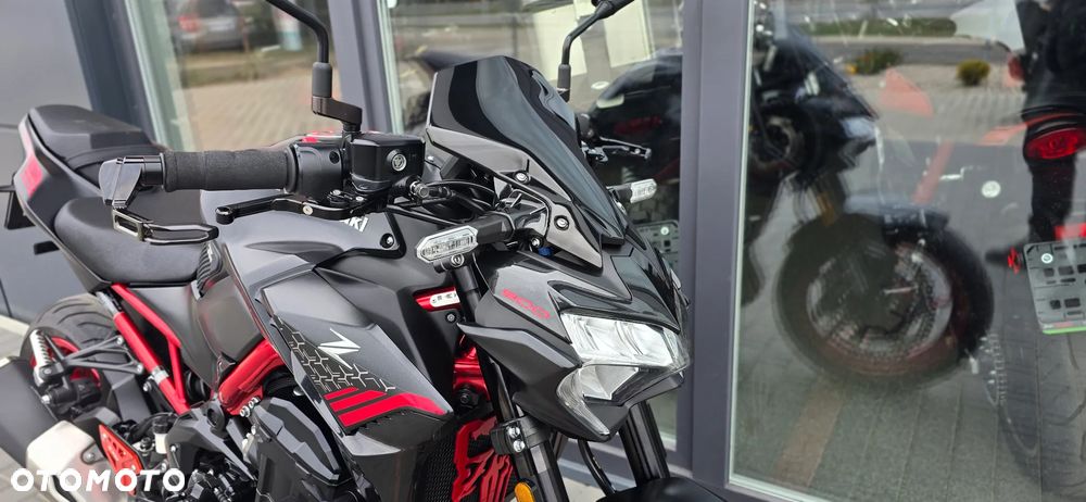 Kawasaki Z 900 - 8
