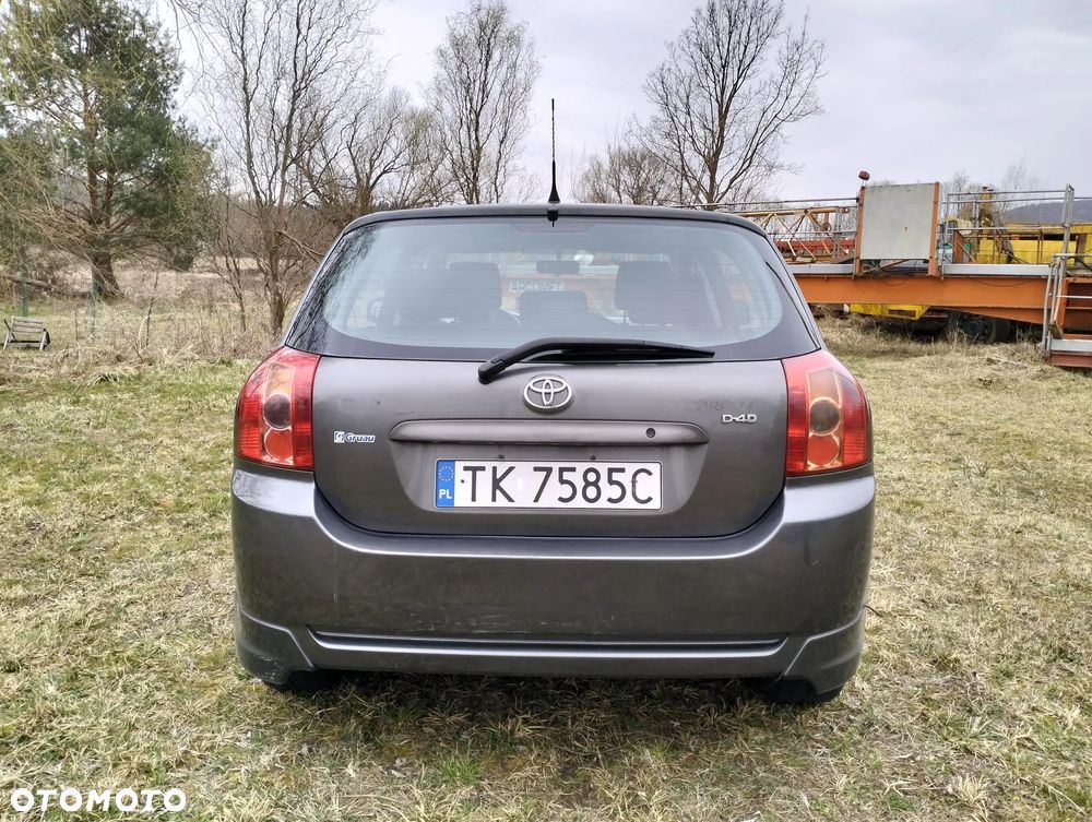 Toyota Corolla 2.0 D-4D Executive - 6