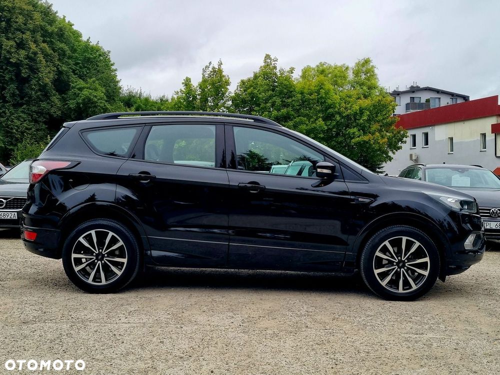 Ford Kuga 1.5 EcoBoost 2x4 ST-Line - 9