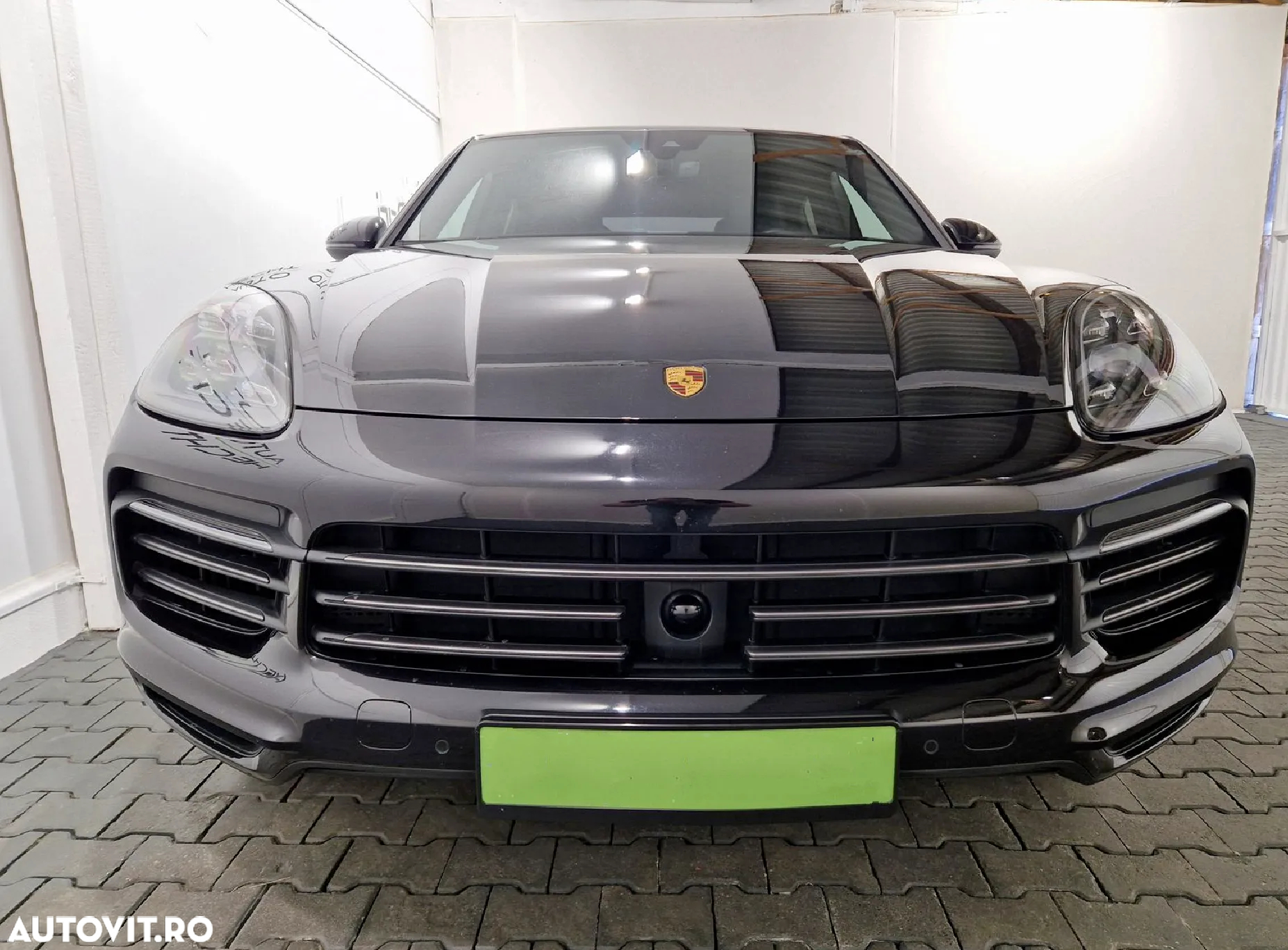 Porsche Cayenne Coupe - 2