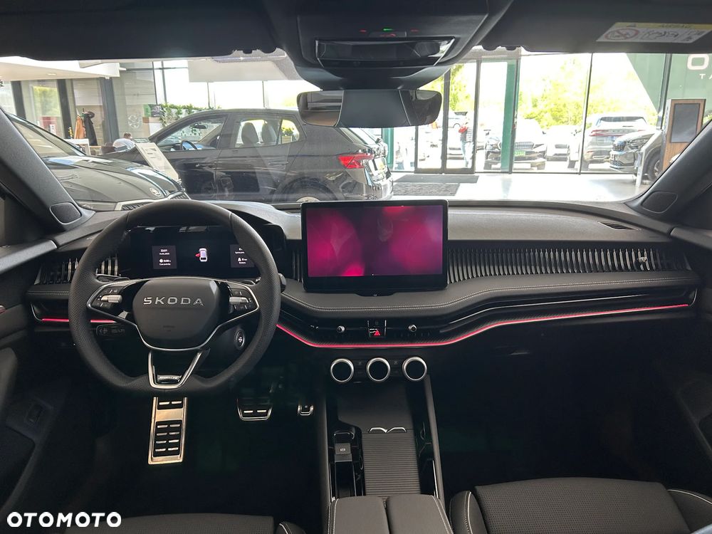 Skoda Superb 2.0 TDI SCR 4x4 Sportline DSG - 20