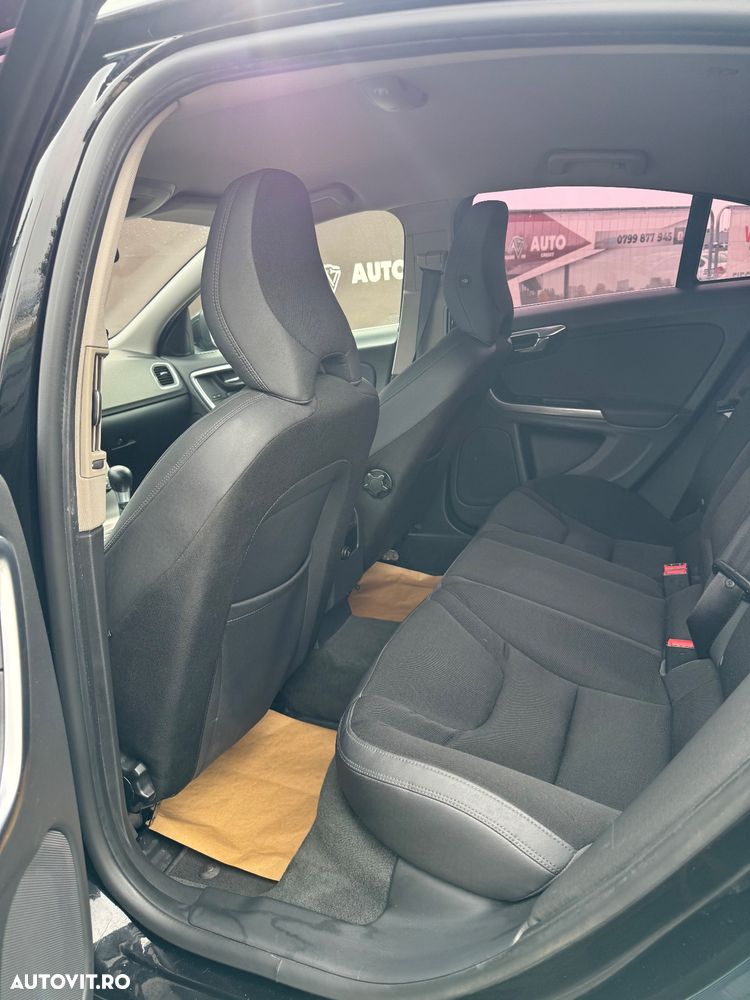 Volvo S60 DRIVe Start-Stop Momentum - 12