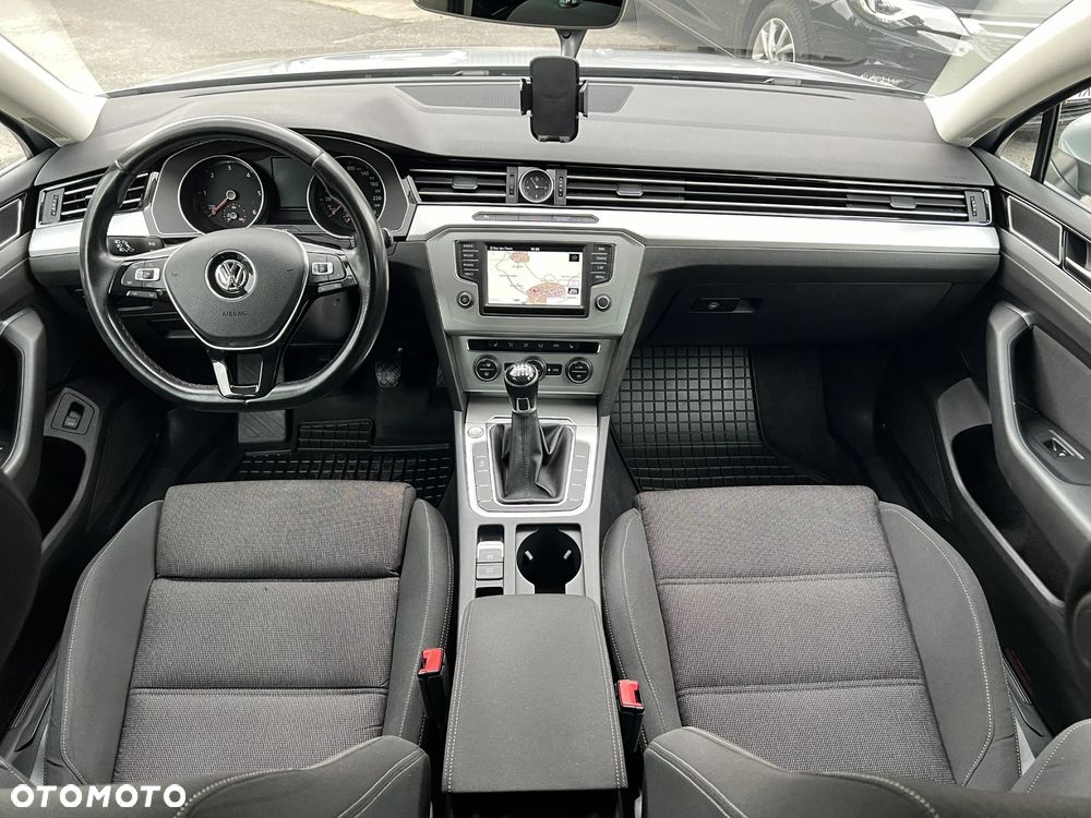 Volkswagen Passat 2.0 TDI BMT Comfortline - 5