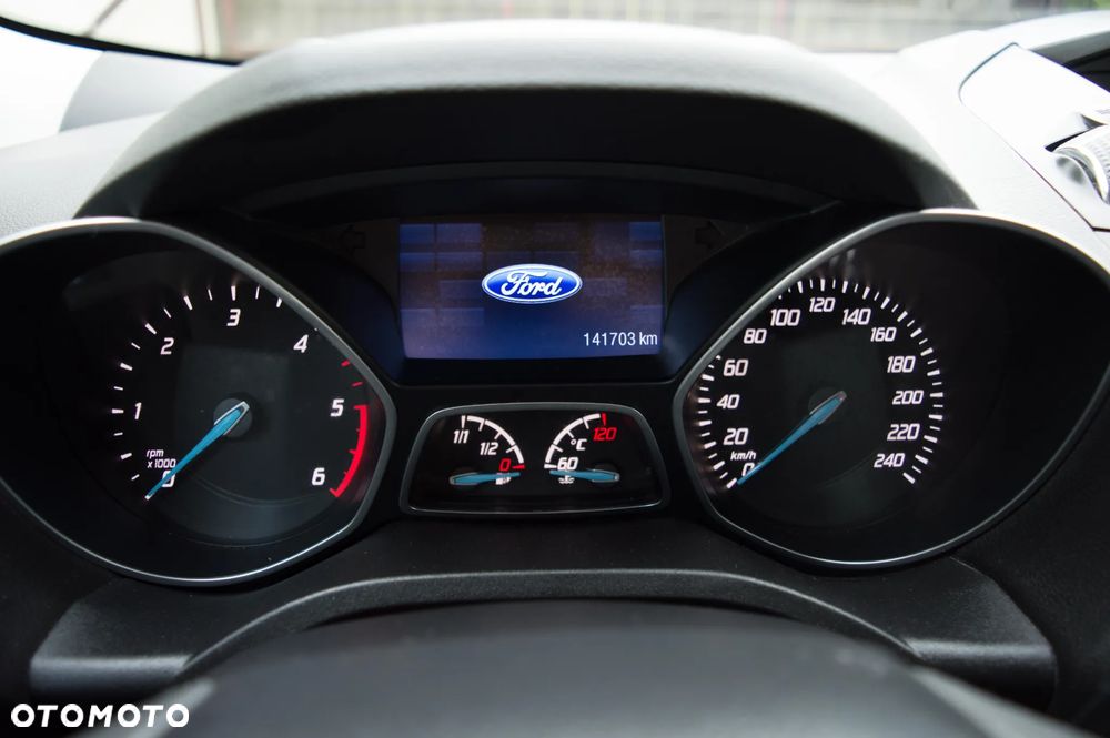 Ford Kuga 2.0 TDCi 2x4 Titanium - 19