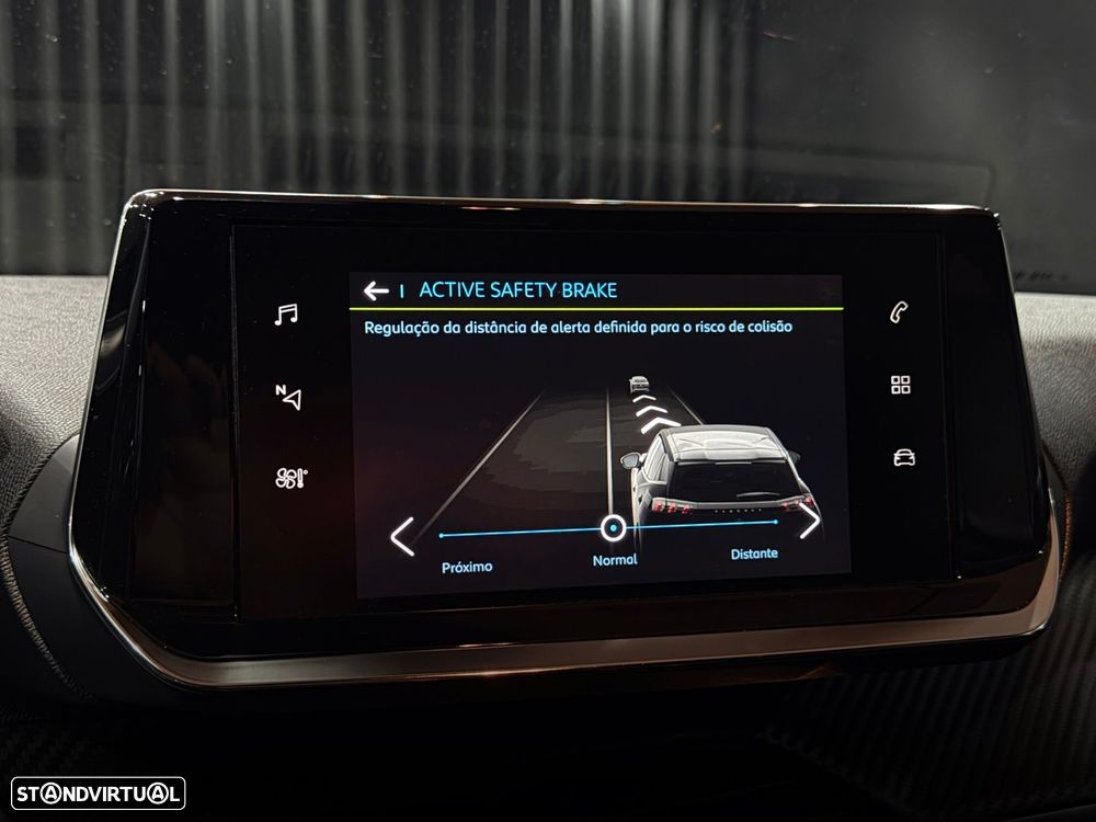 Peugeot e-2008 50 kWh Active - 24