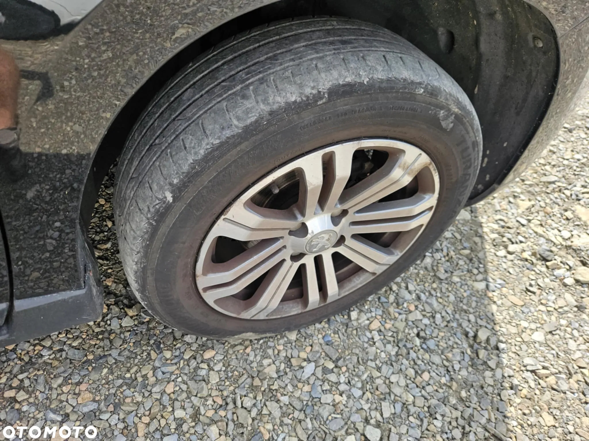 Peugeot 2008 1.6 BlueHDi Style - 13