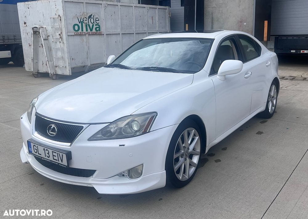 Lexus Seria IS 250 2.5 V6 Aut Executive - 1