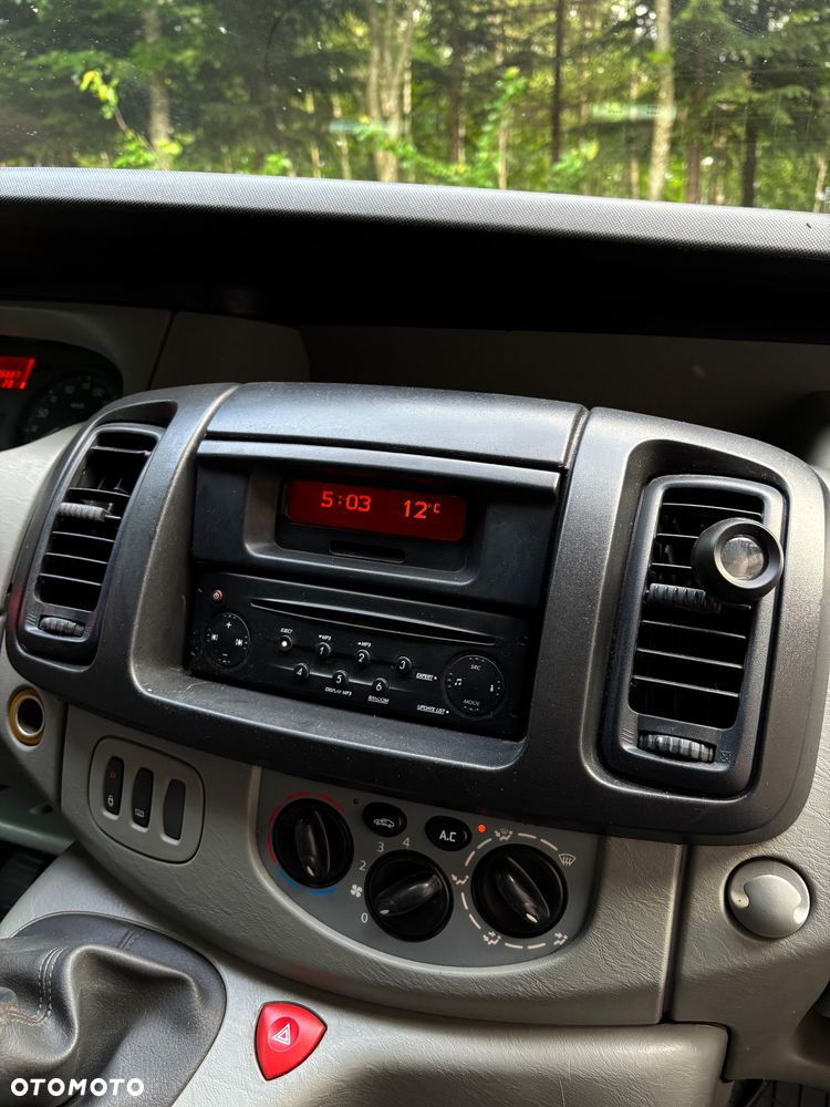 Renault Trafic - 11