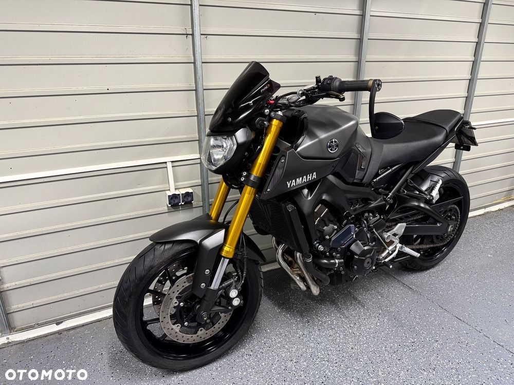 Yamaha MT - 12