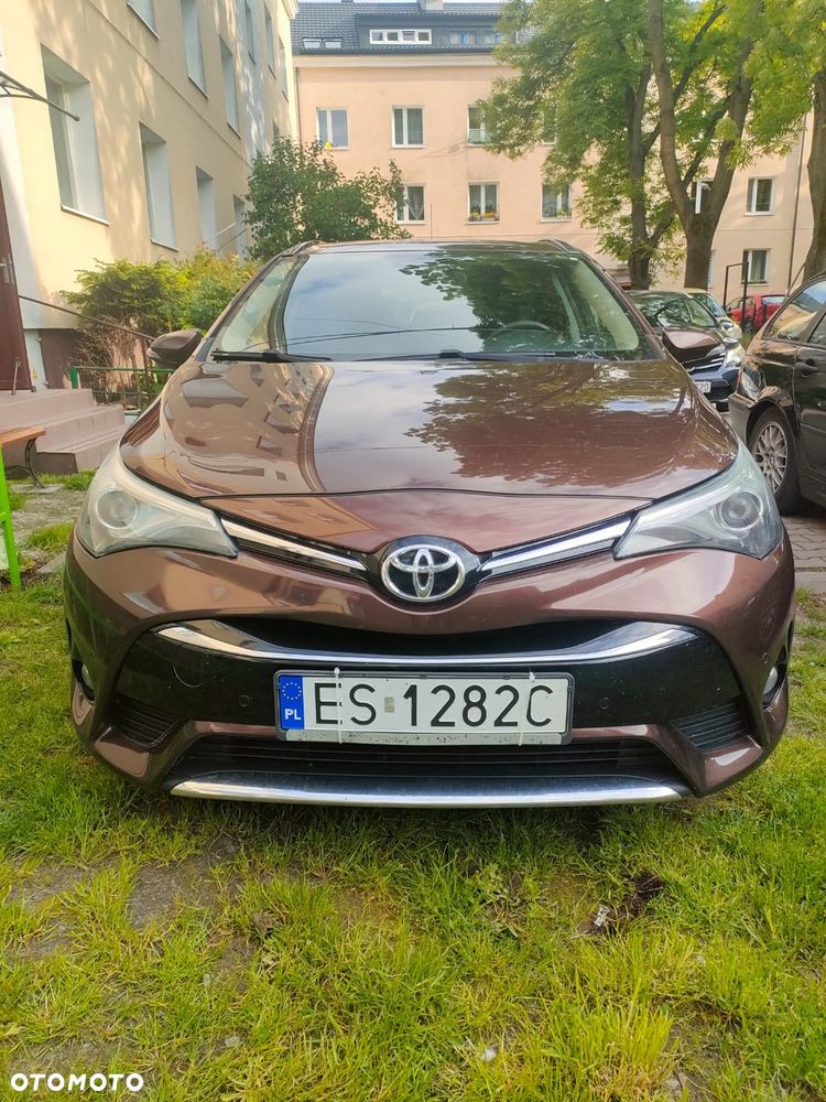 Toyota Avensis 2.0 D-4D Prestige - 8