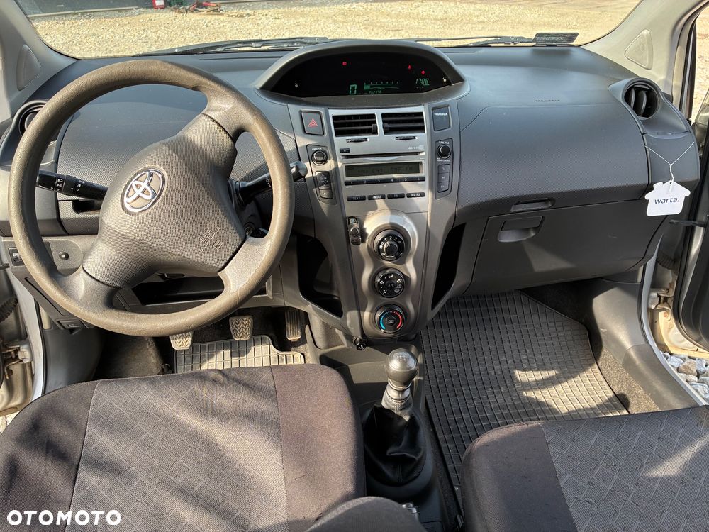 Toyota Yaris 1.4 D-4D Life - 8