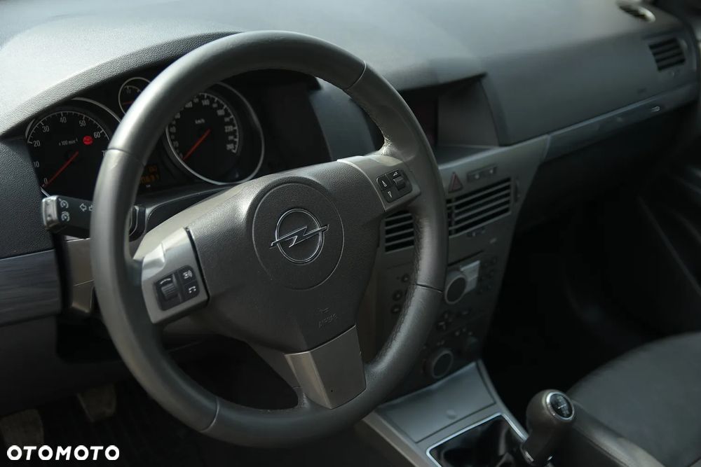 Opel Astra - 26